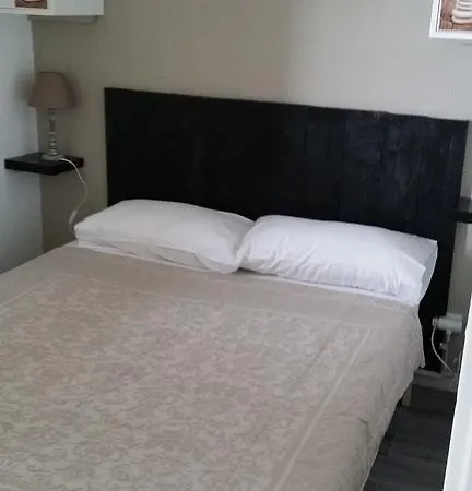 Les Solleillades Apartment